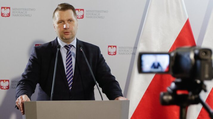 Міносвіти Польщі озвучило рішення щодо дистанційного навчання у 2022/2023 навчальному році.